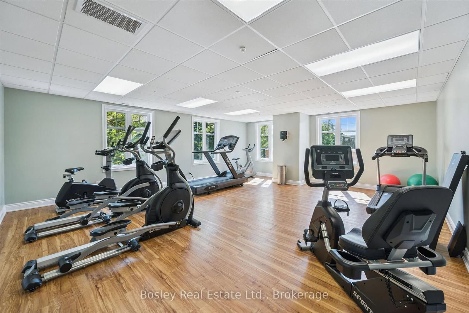 2 Colonial Drive, Unit 314 thumbnail 22