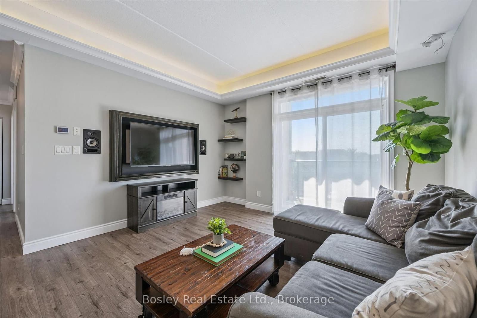 2 Colonial Drive, Unit 314 thumbnail 5