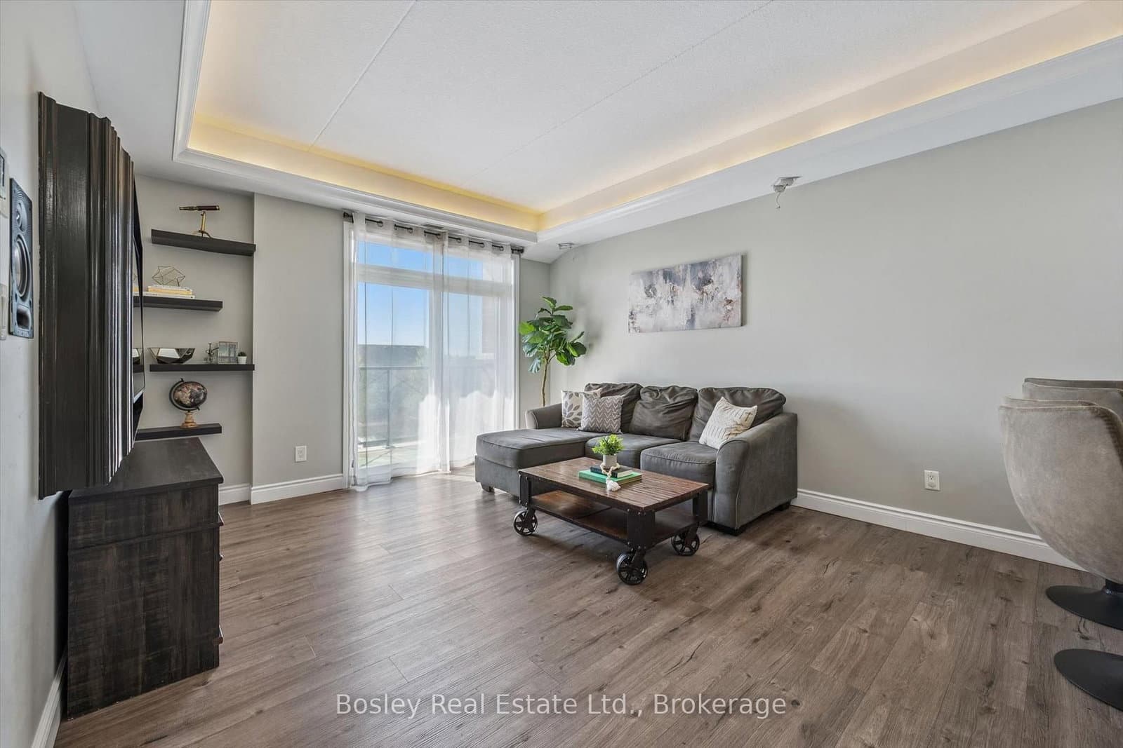 2 Colonial Drive, Unit 314 thumbnail 9