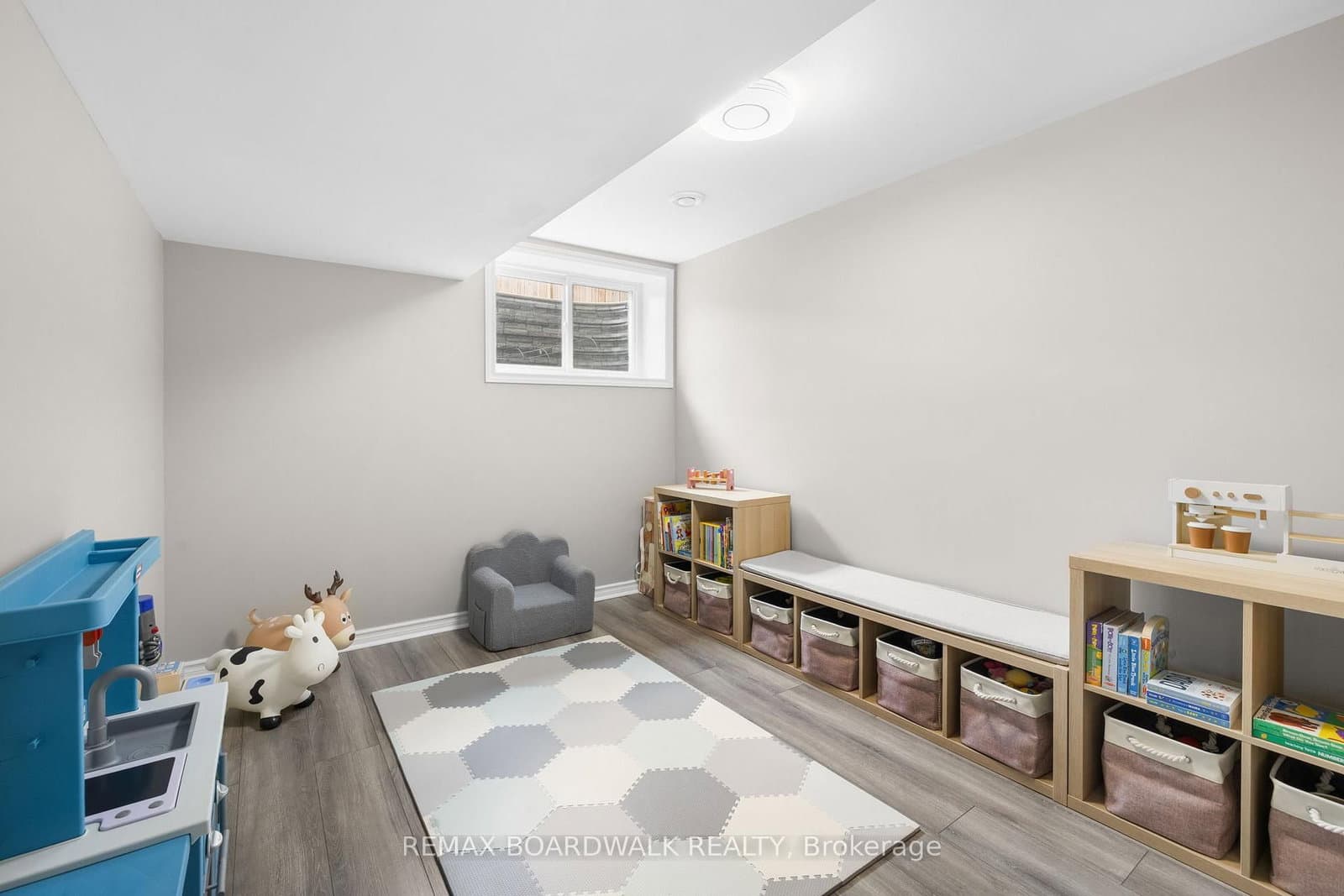 923 Leishman Drive thumbnail 23