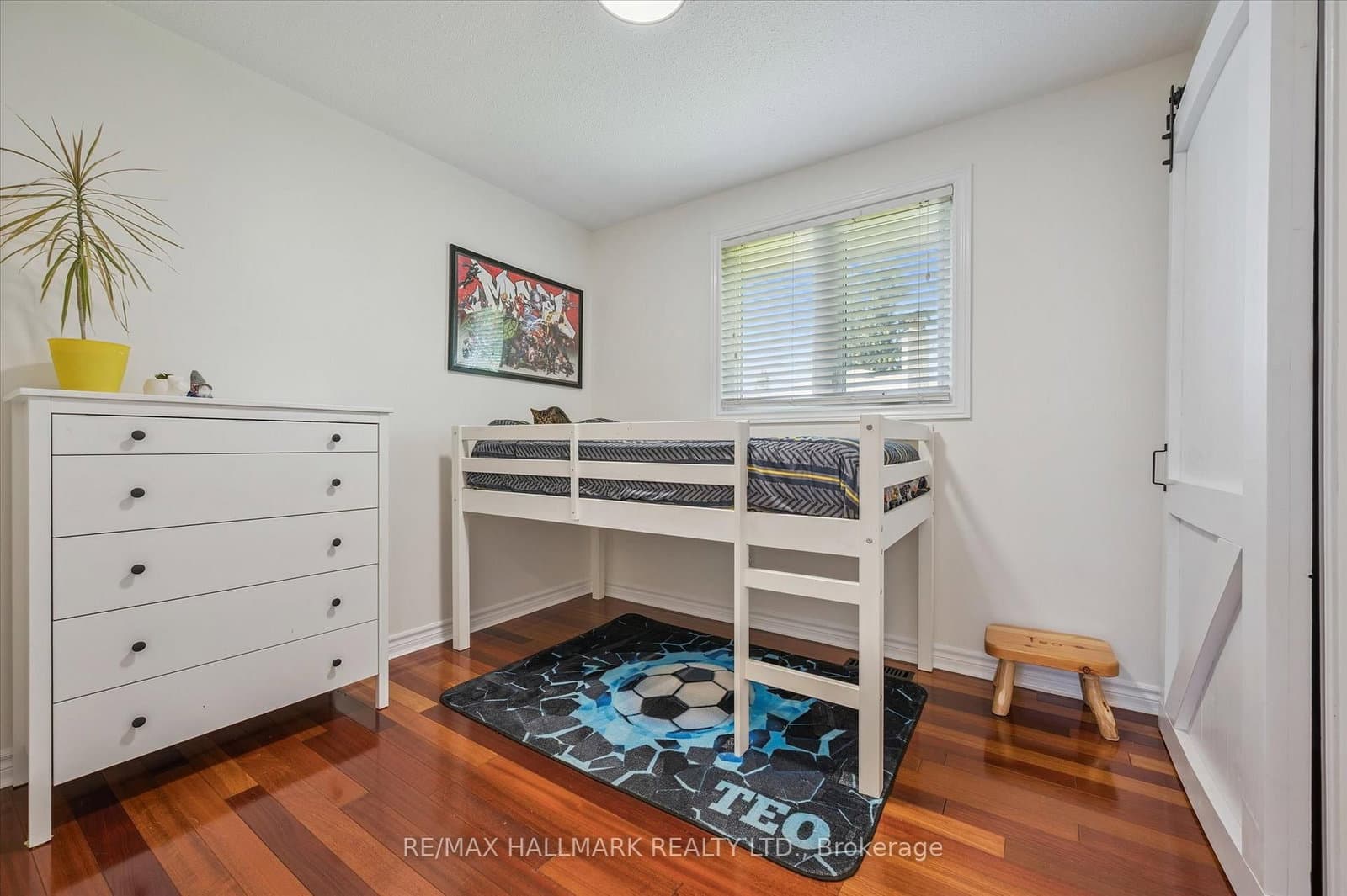 32 Warwick Court thumbnail 13