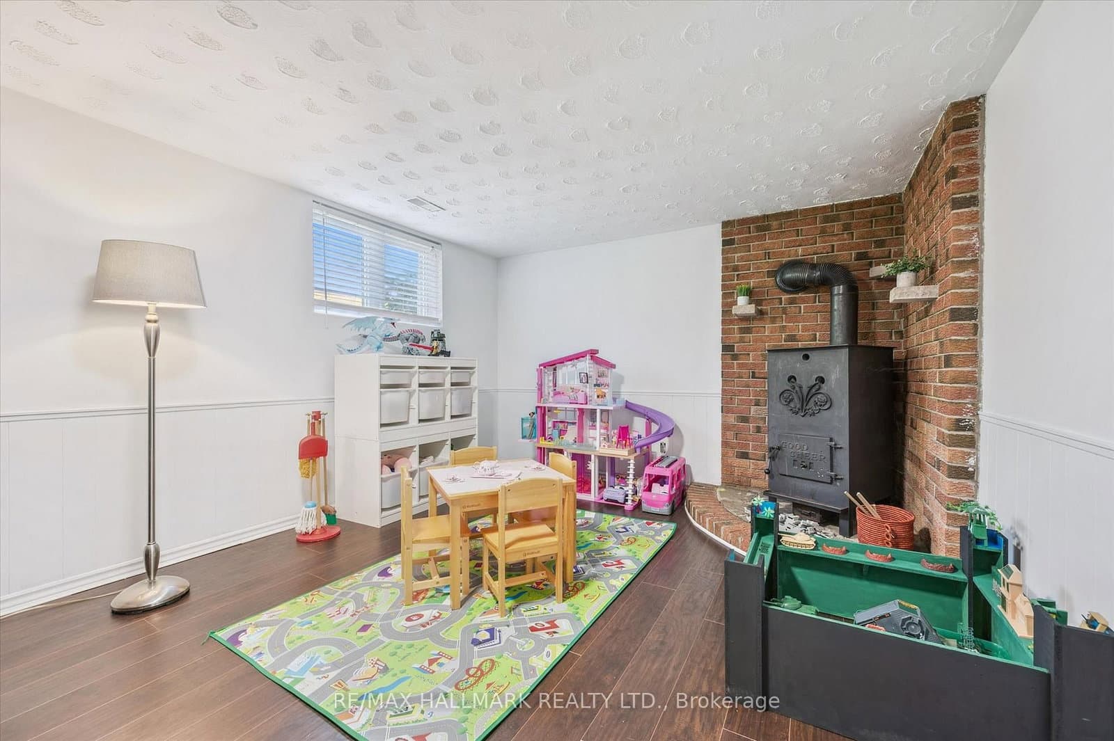 32 Warwick Court thumbnail 20