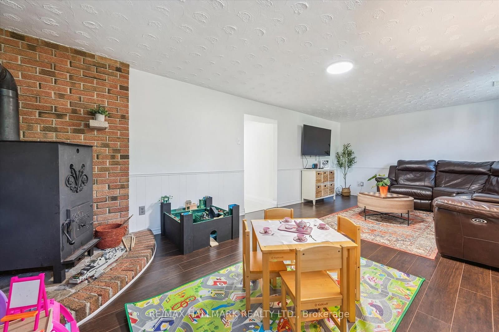 32 Warwick Court thumbnail 21