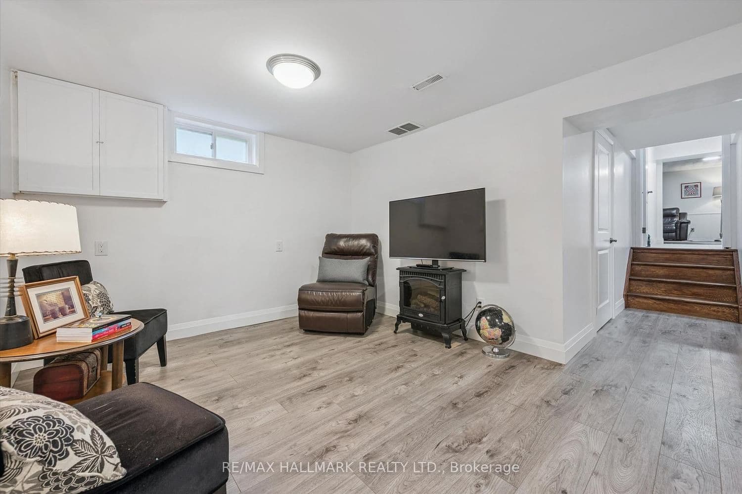 32 Warwick Court thumbnail 24