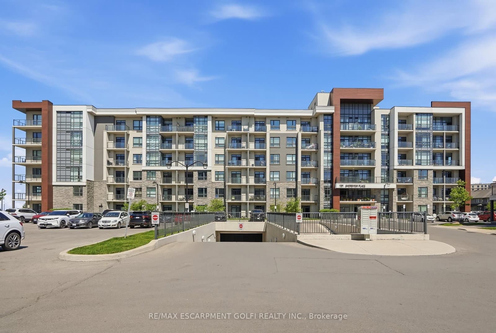 101 SHOREVIEW Place, Unit 129 thumbnail 3