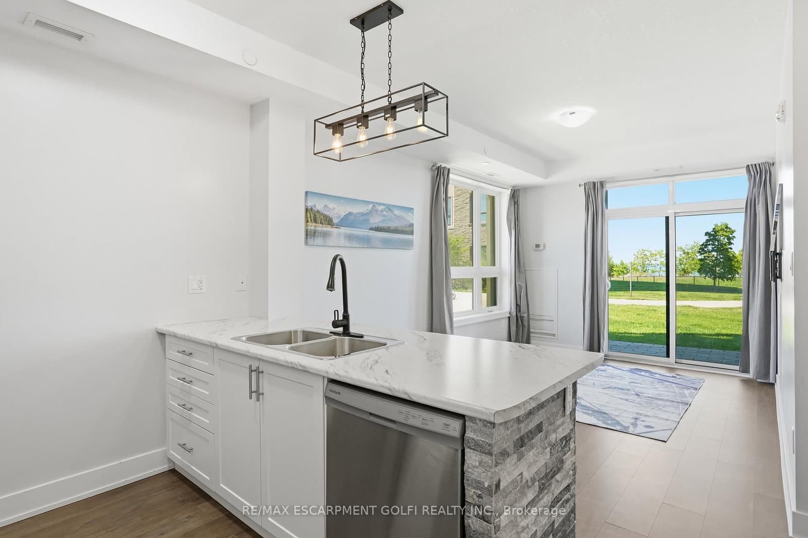 101 SHOREVIEW Place, Unit 129 thumbnail 6