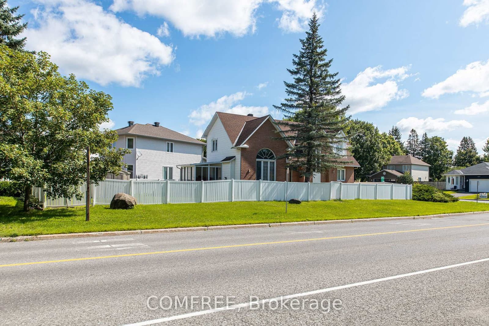 1226 Matheson Road thumbnail 4