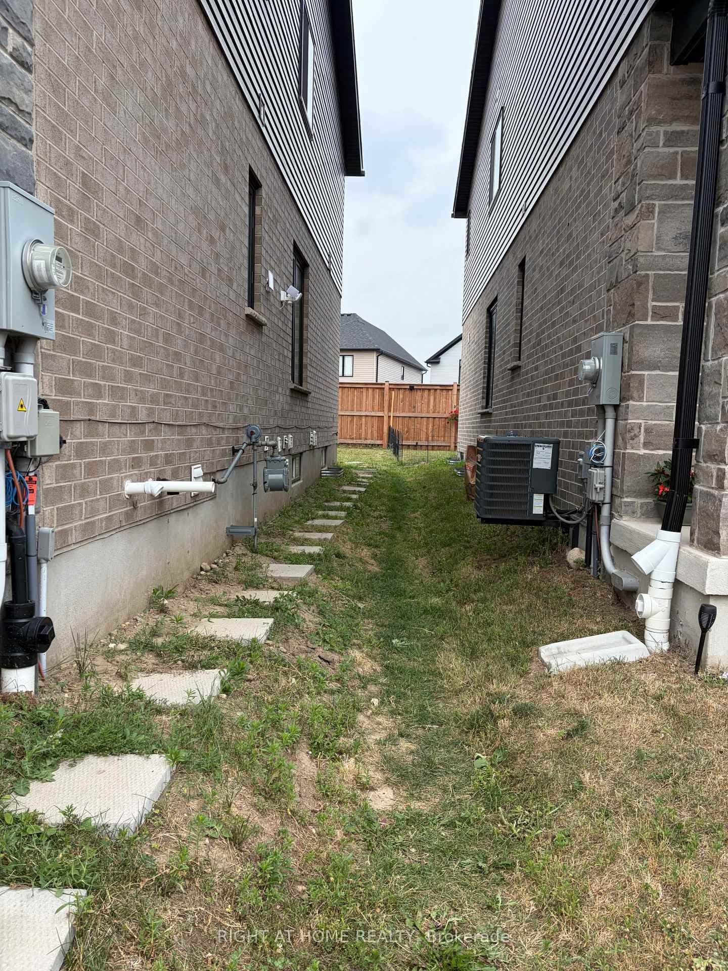 156 Otterbein Road, Unit Basement thumbnail 2