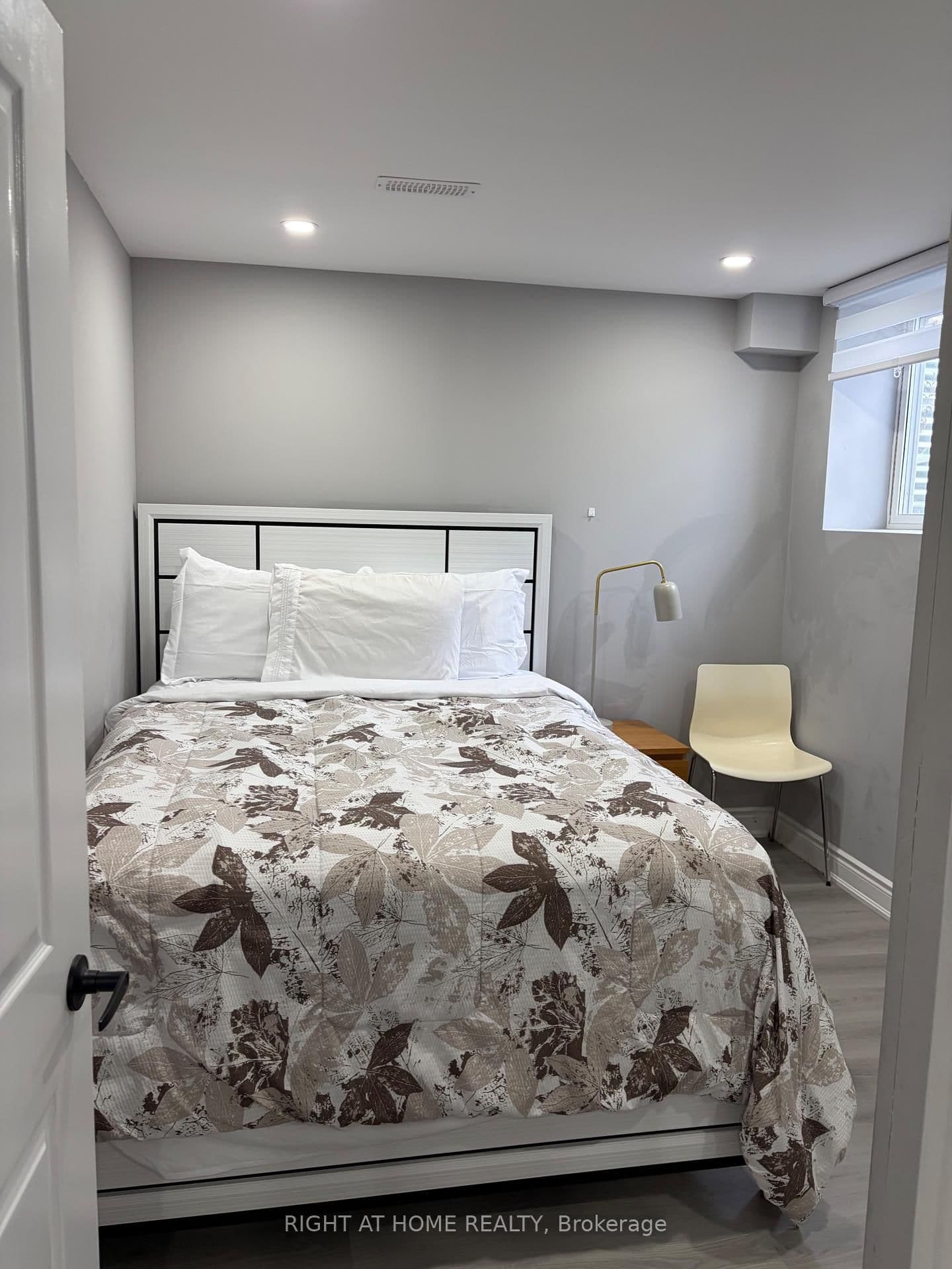 156 Otterbein Road, Unit Basement thumbnail 8