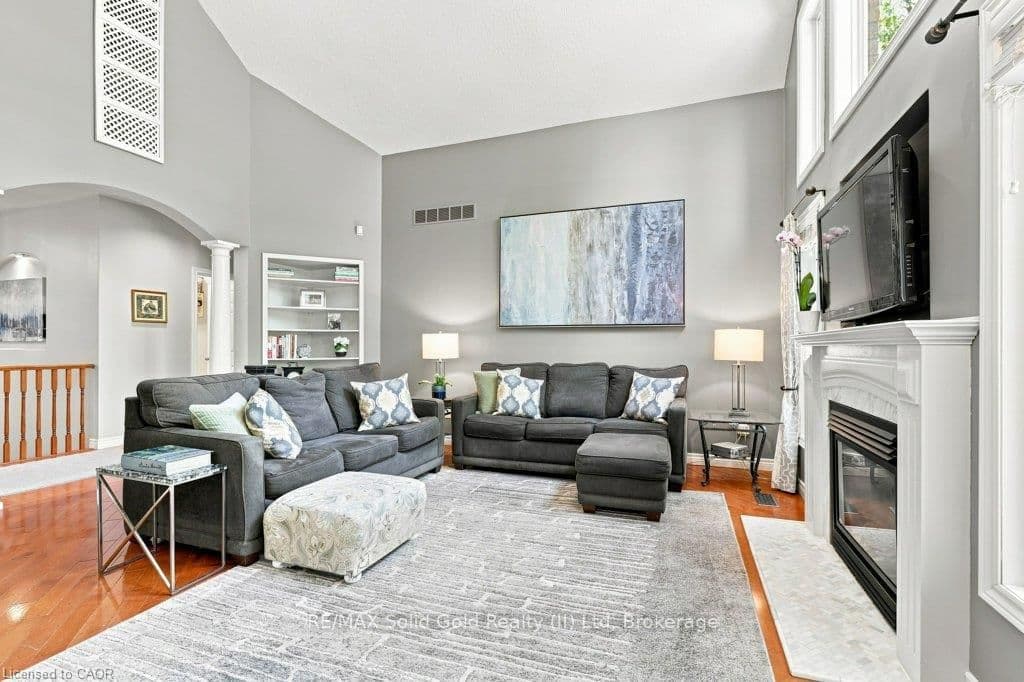 515 Birchleaf Walk thumbnail 12