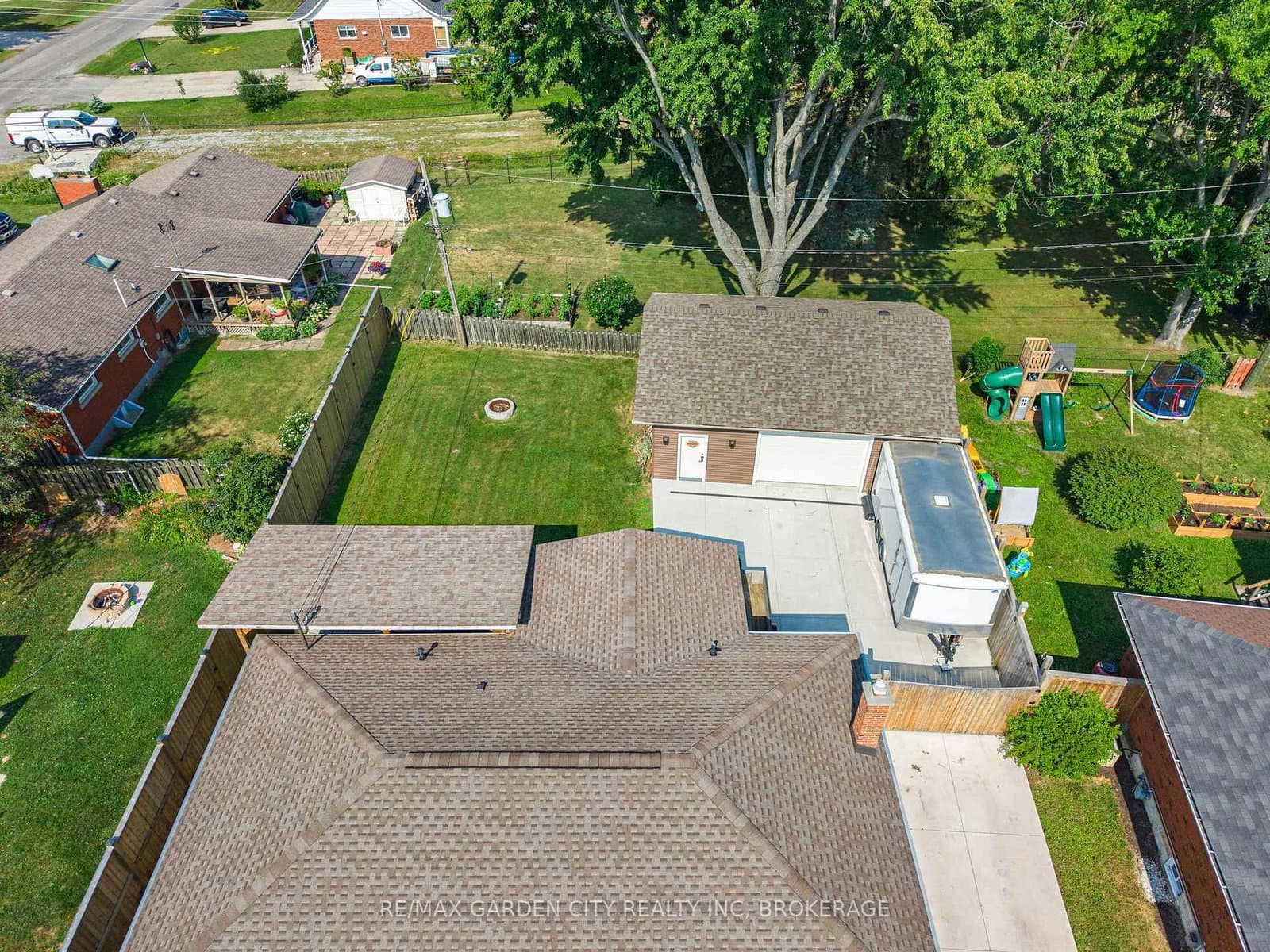 91 Crescent Drive thumbnail 42