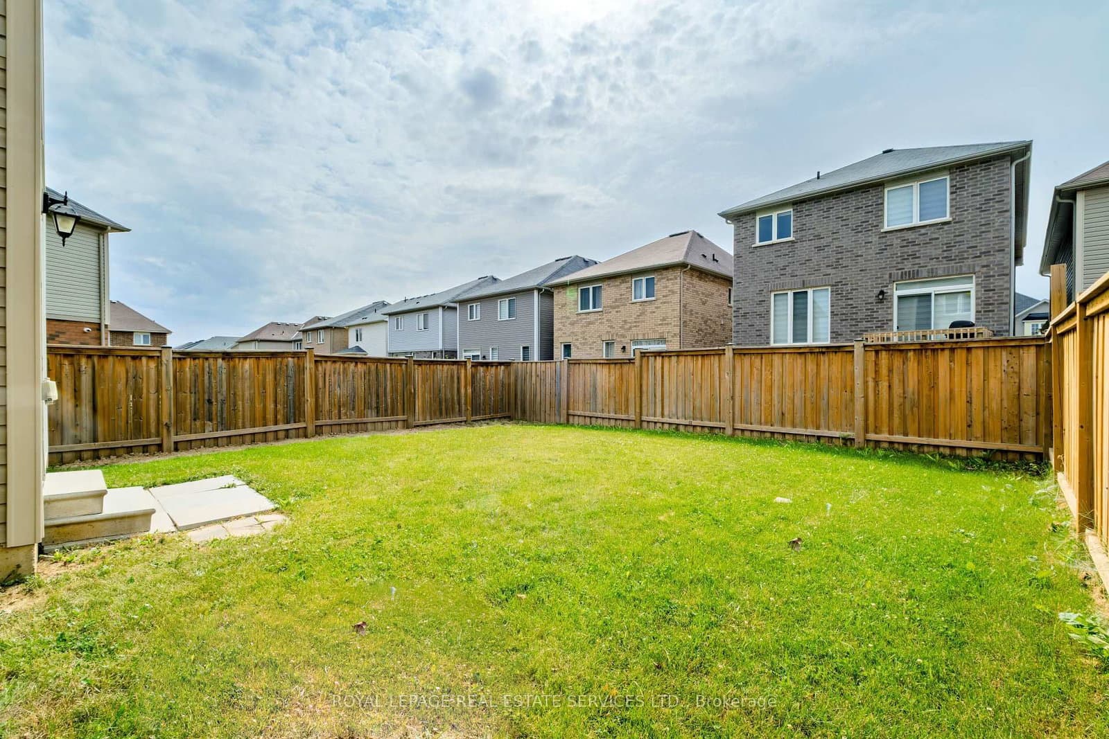152 Munro Circle thumbnail 93