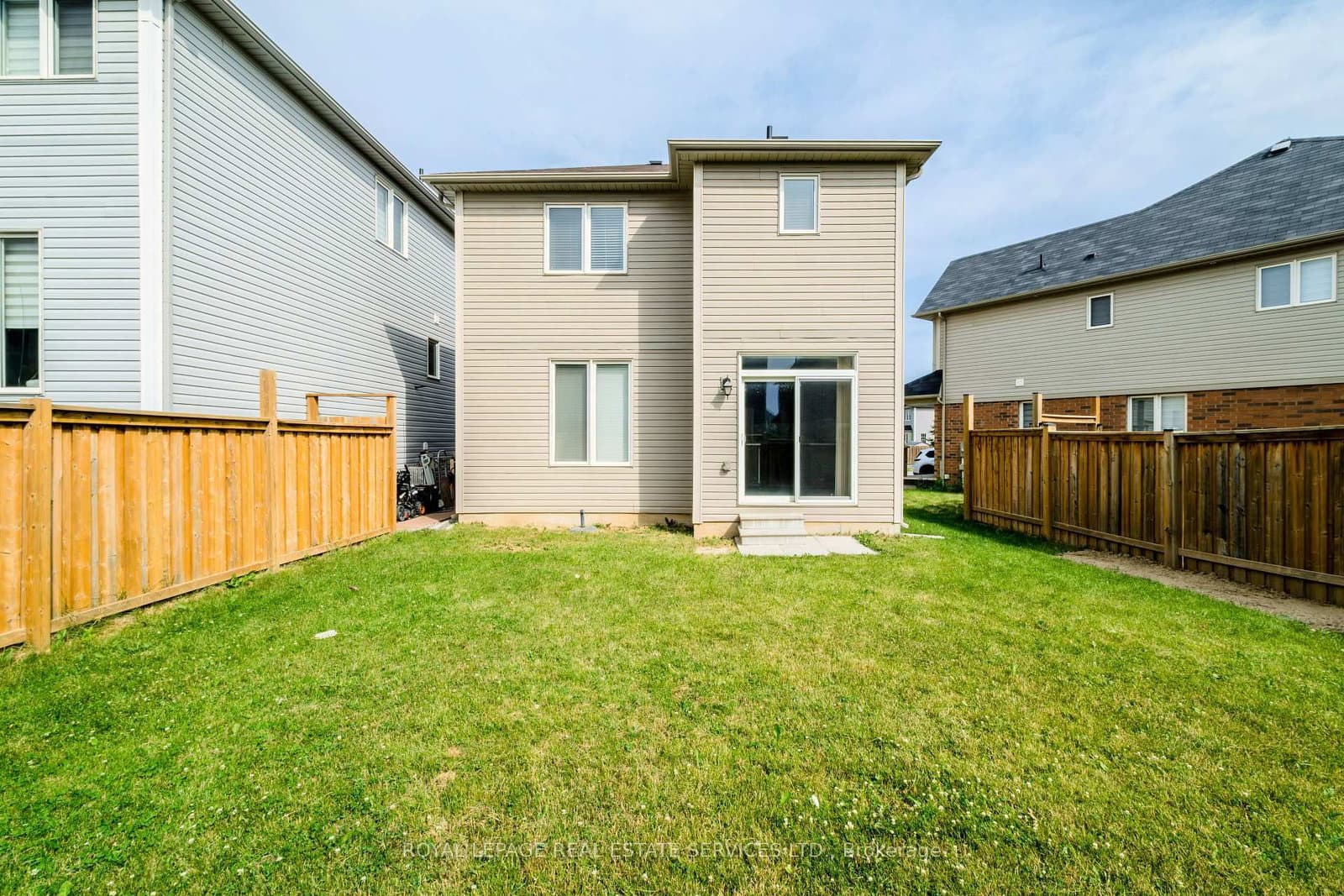 152 Munro Circle thumbnail 98