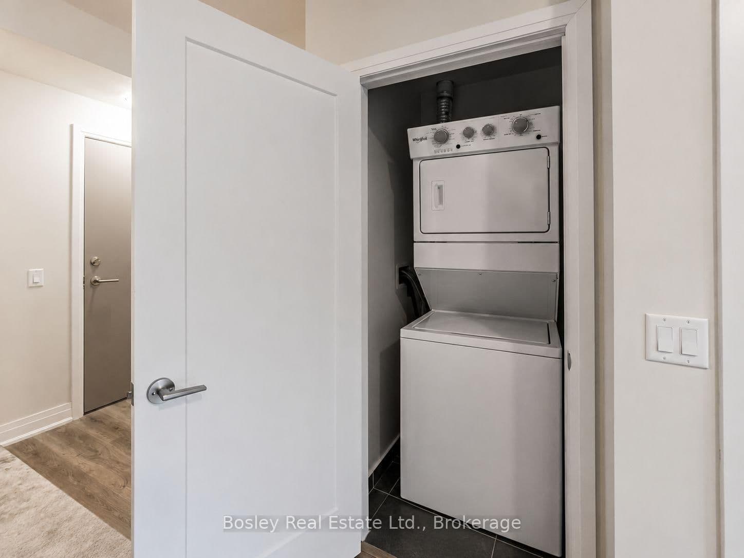 16 Concord Place, Unit 550 thumbnail 15