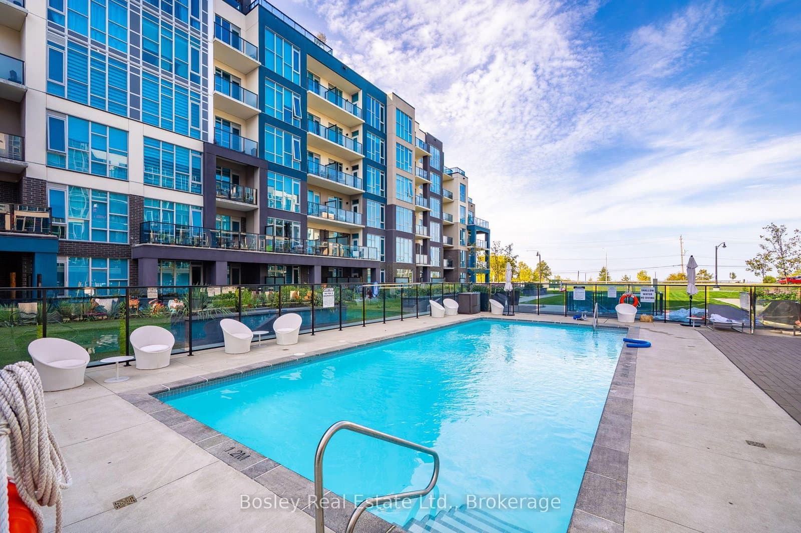 16 Concord Place, Unit 550 thumbnail 17