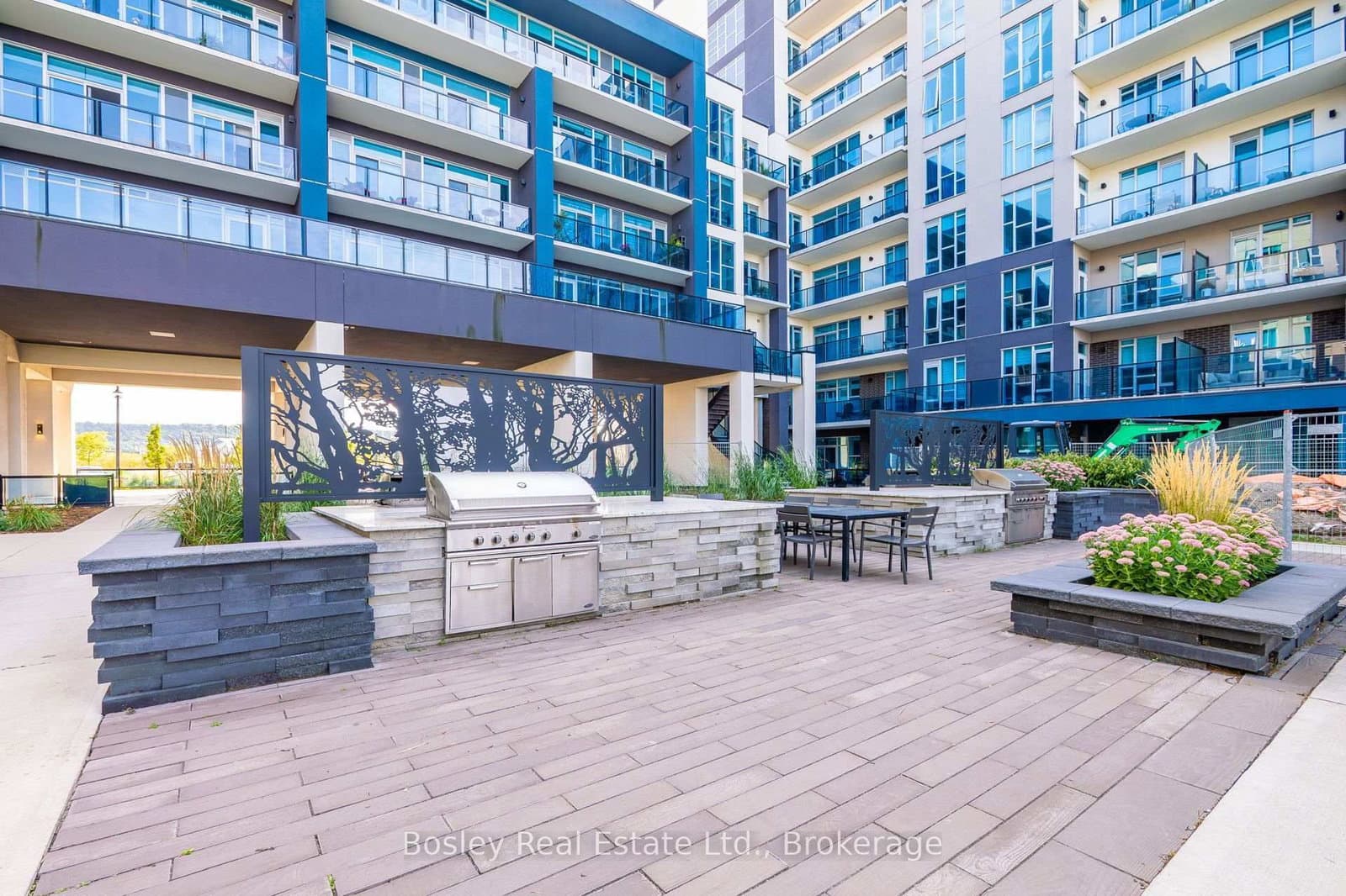 16 Concord Place, Unit 550 thumbnail 19
