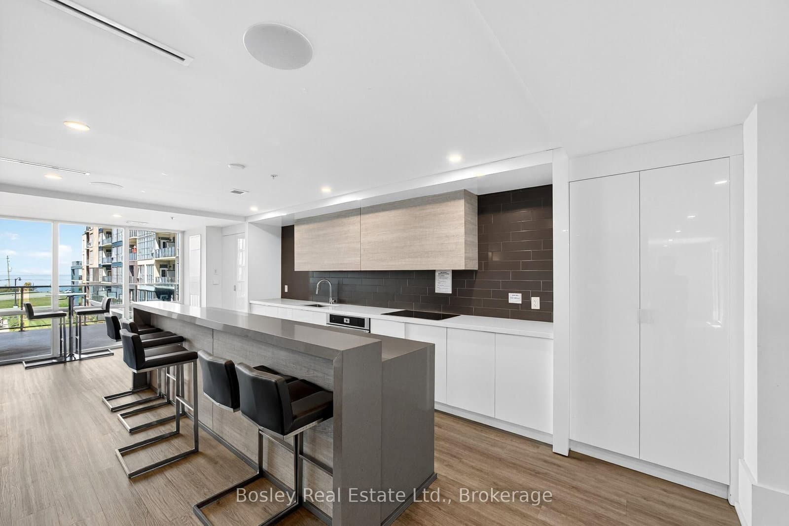 16 Concord Place, Unit 550 thumbnail 28