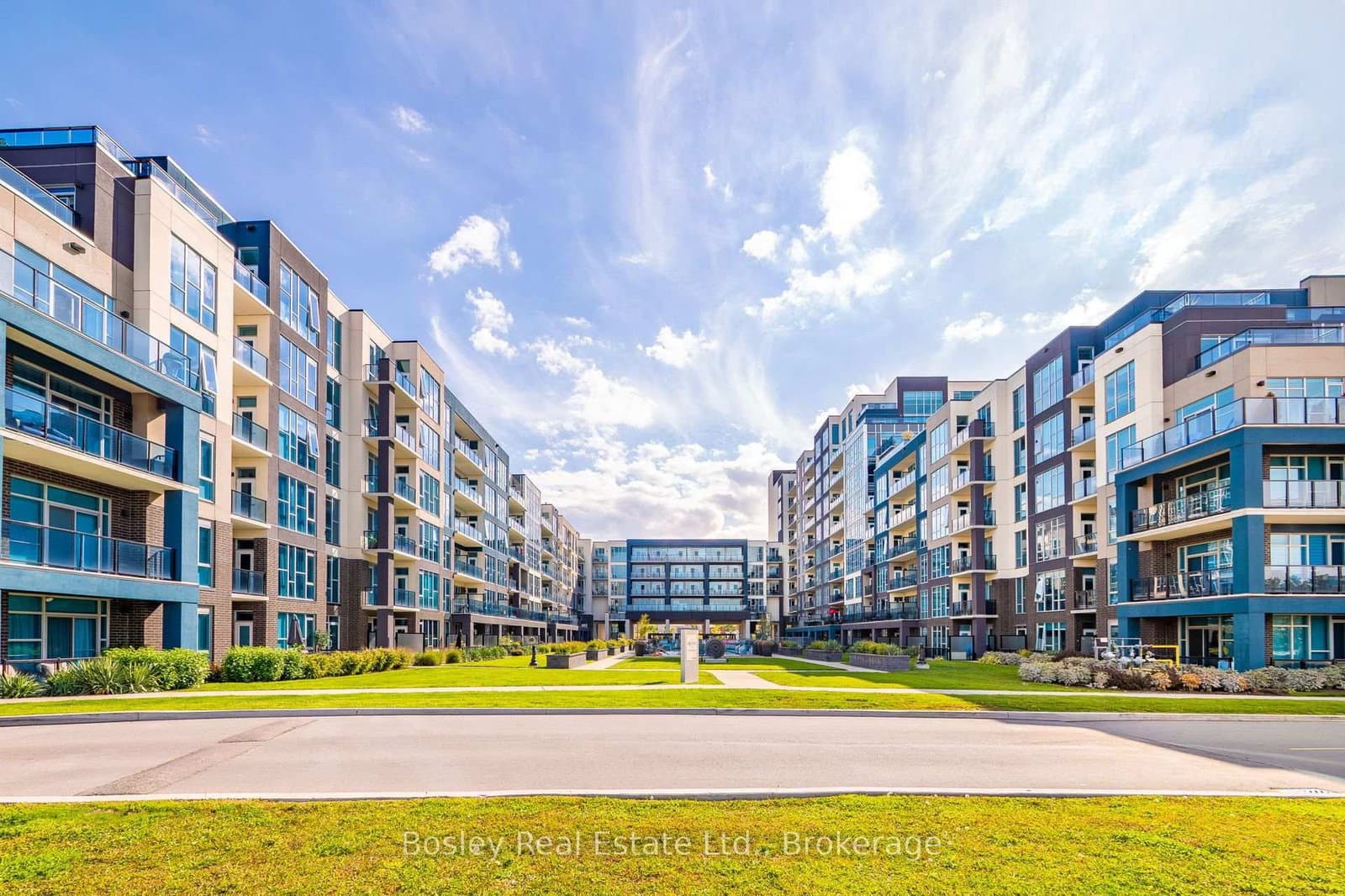 16 Concord Place, Unit 550 thumbnail 6