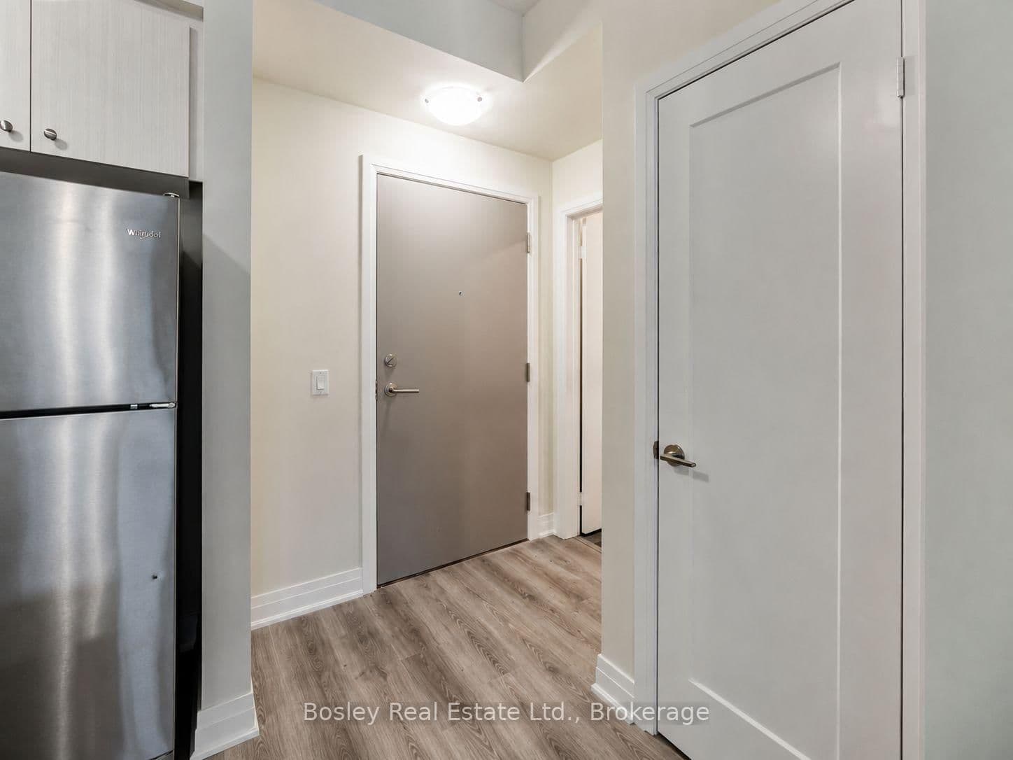 16 Concord Place, Unit 550 thumbnail 7