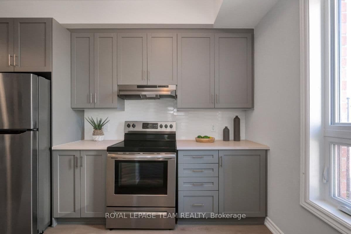 1350 Hemlock Road, Unit 210 thumbnail 16