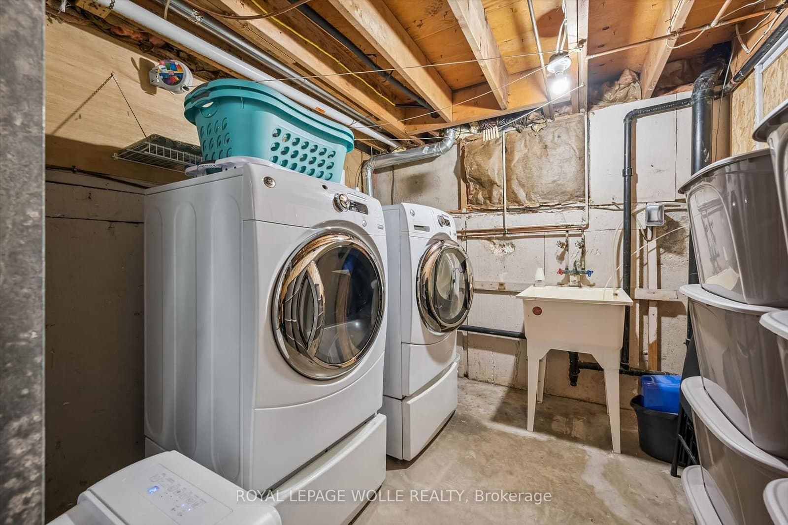 460 Parkview Crescent thumbnail 24