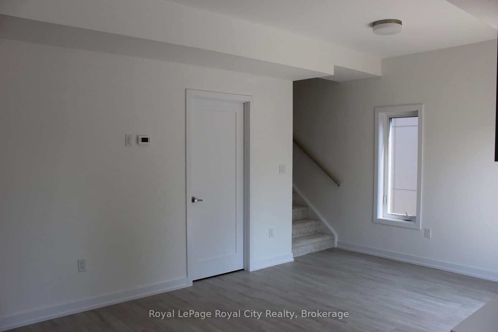 42 Lowes Road W, Unit 102 thumbnail 11
