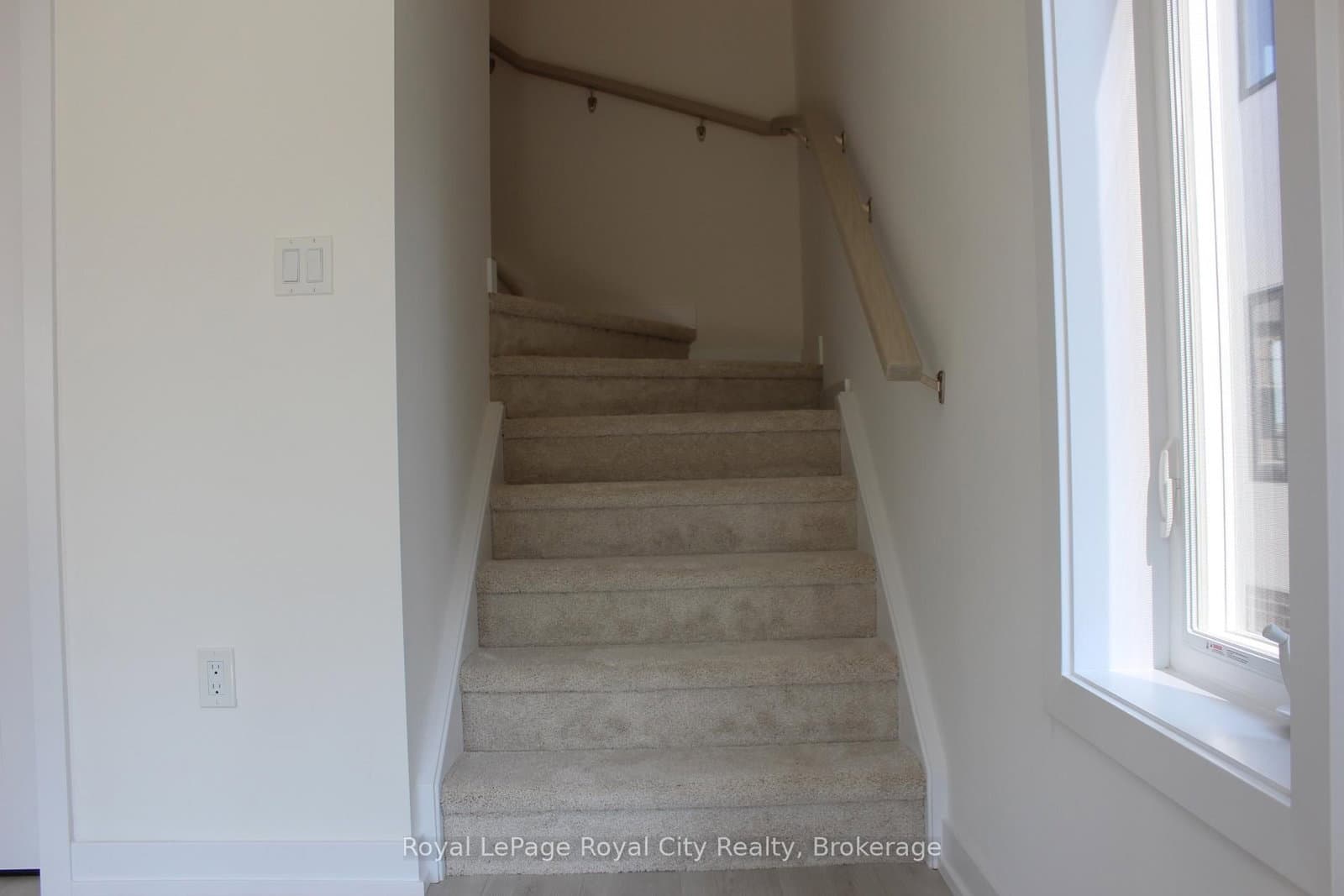 42 Lowes Road W, Unit 102 thumbnail 13