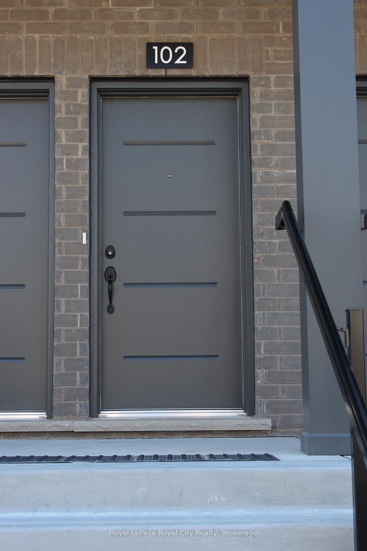 42 Lowes Road W, Unit 102 thumbnail 3