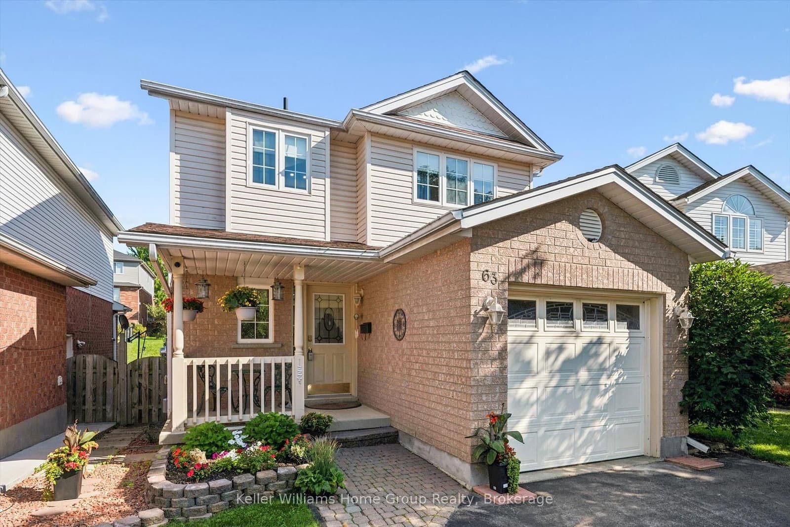 63 Boulder Crescent thumbnail 3