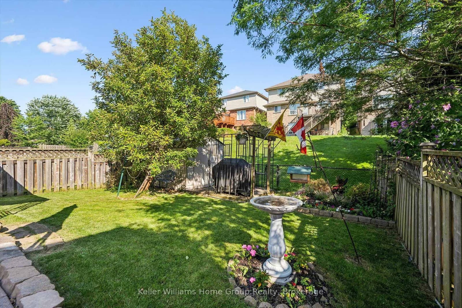 63 Boulder Crescent thumbnail 37