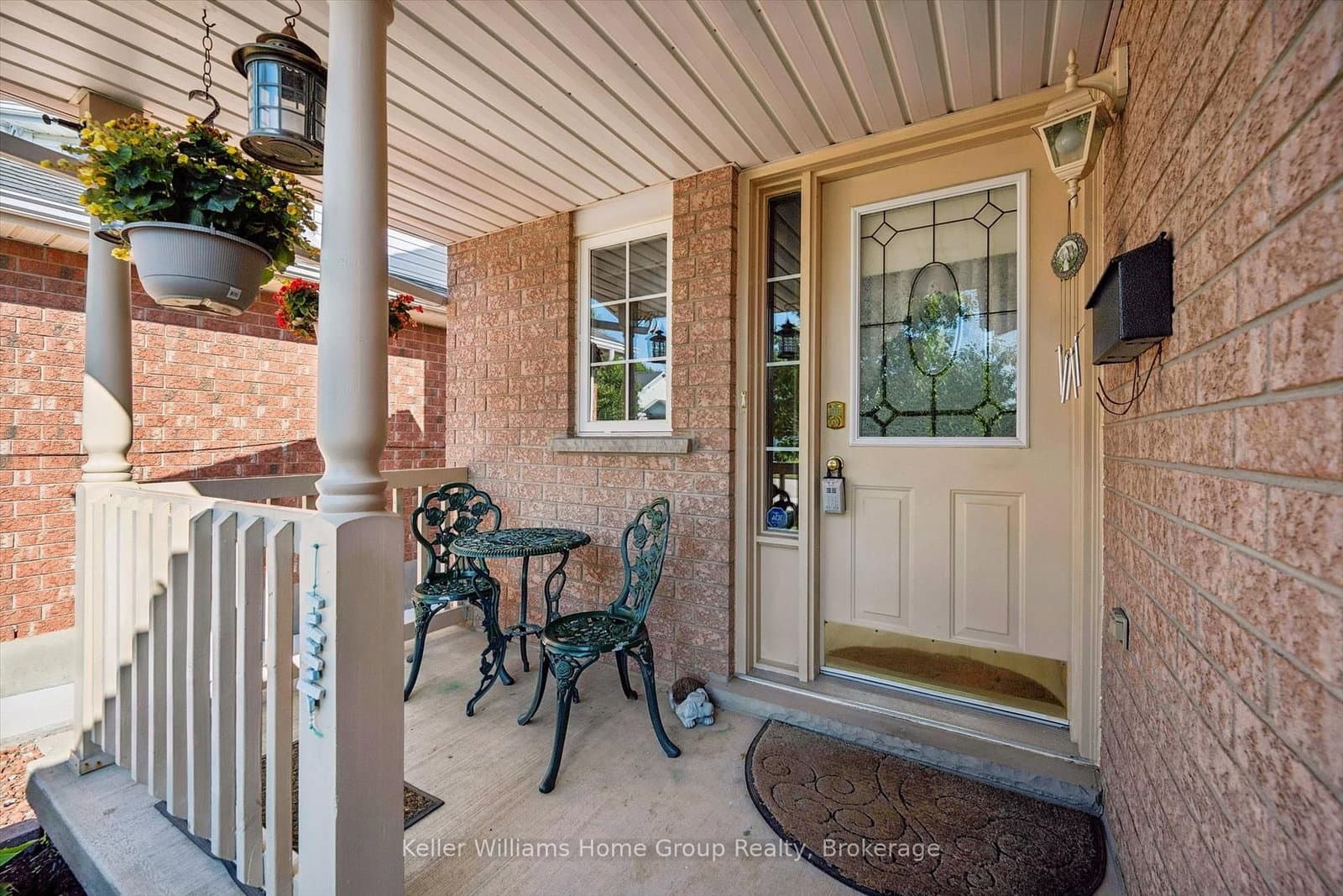 63 Boulder Crescent thumbnail 4