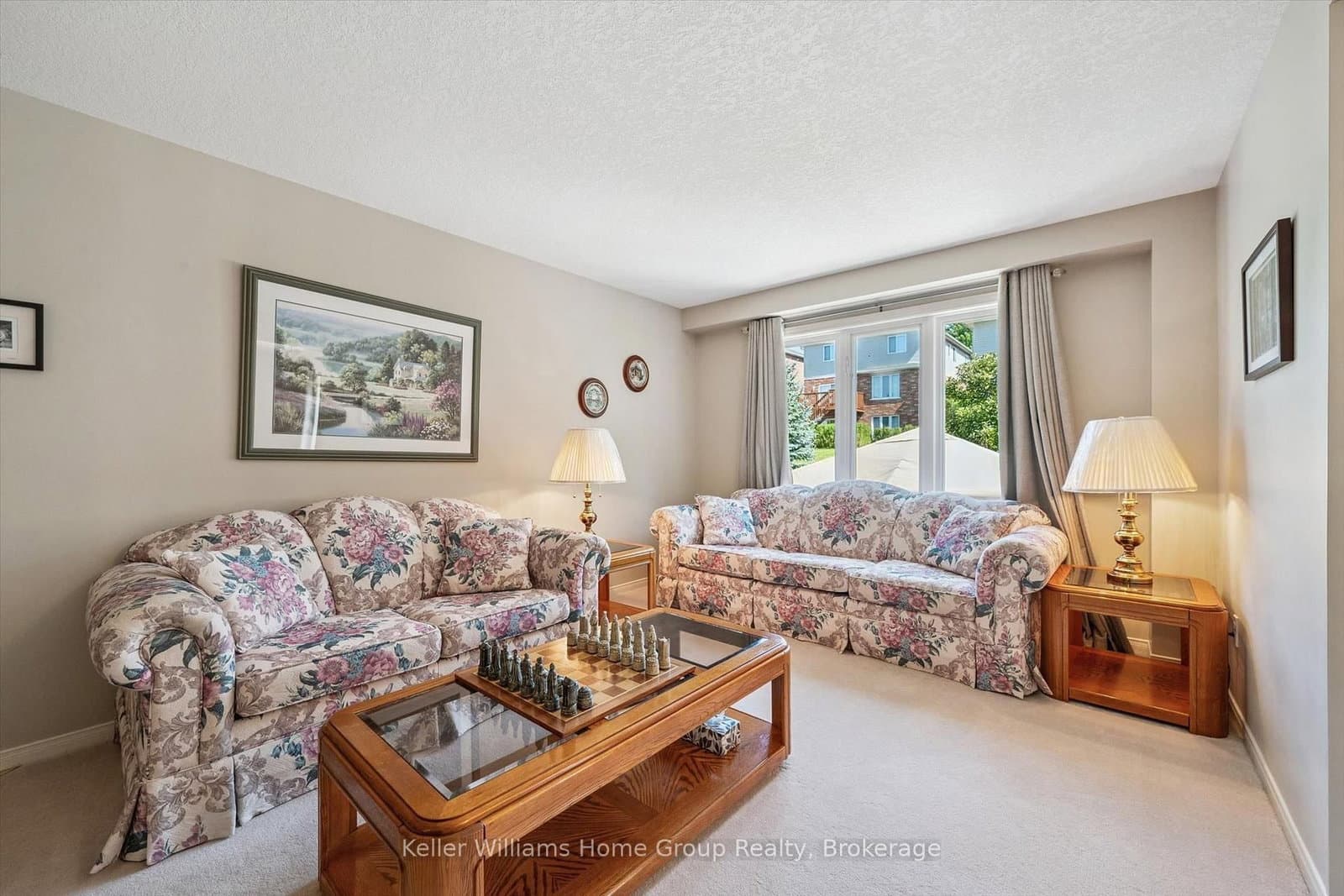 63 Boulder Crescent thumbnail 8