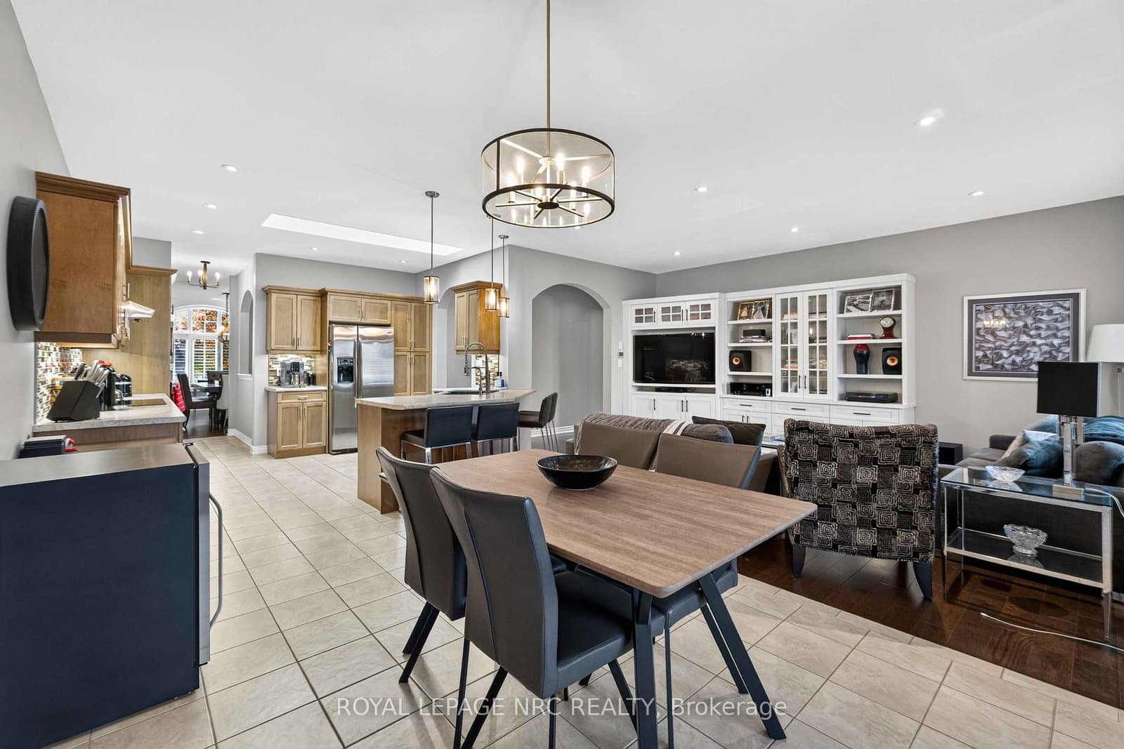 6 CARDINAL Crescent thumbnail 18