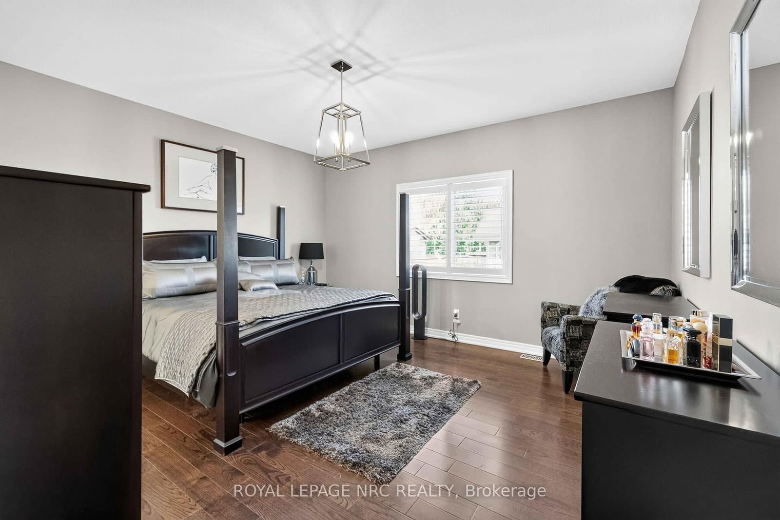 6 CARDINAL Crescent thumbnail 26