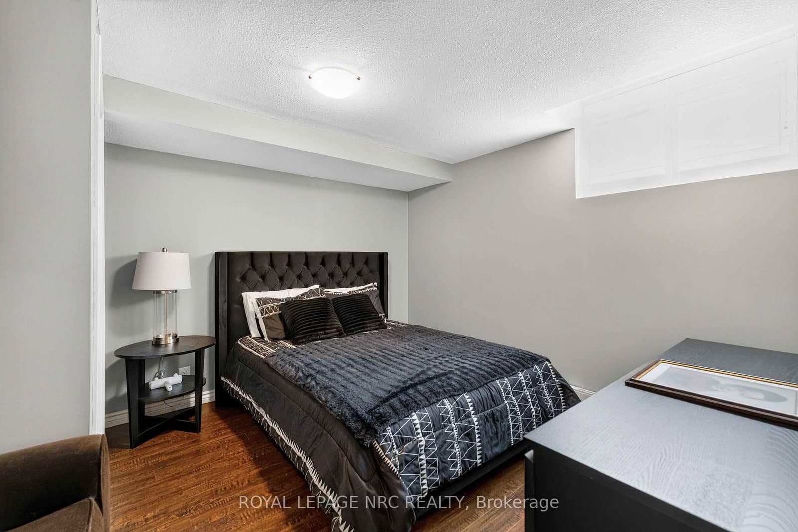 6 CARDINAL Crescent thumbnail 37