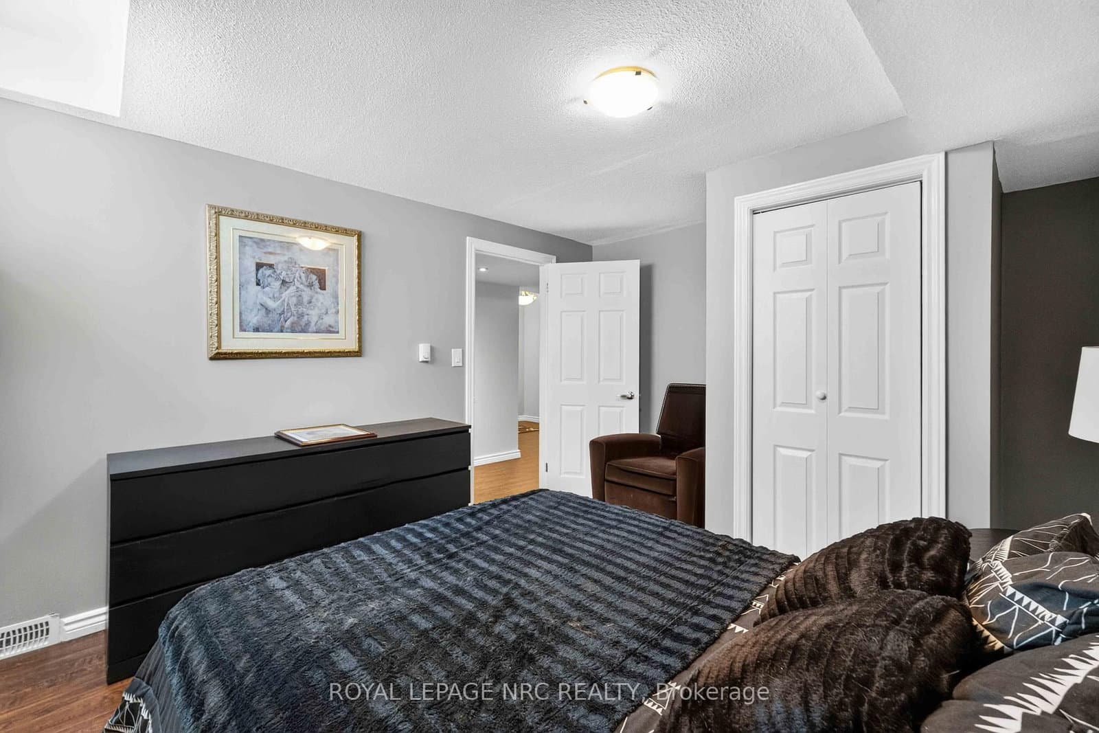 6 CARDINAL Crescent thumbnail 38