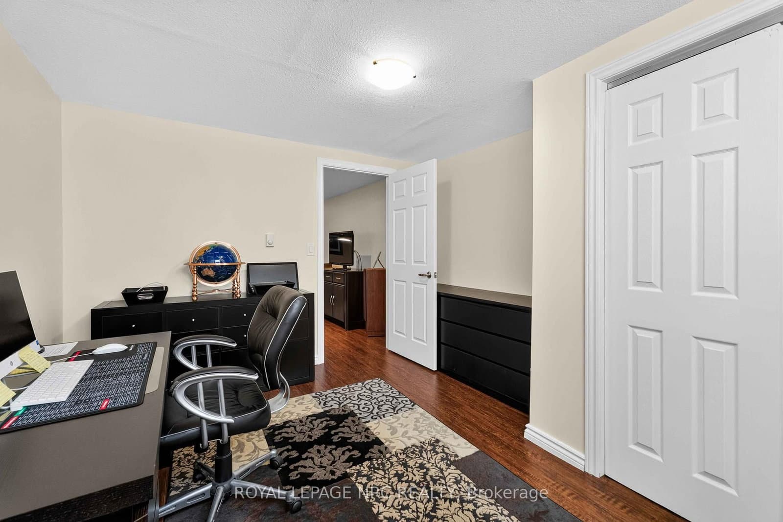 6 CARDINAL Crescent thumbnail 44