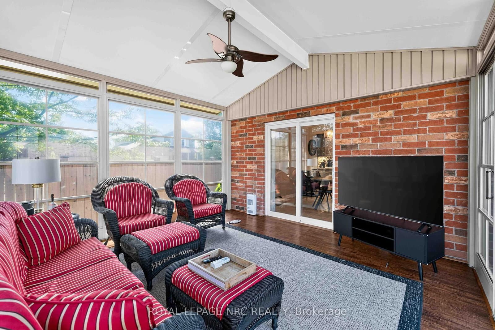 6 CARDINAL Crescent thumbnail 46