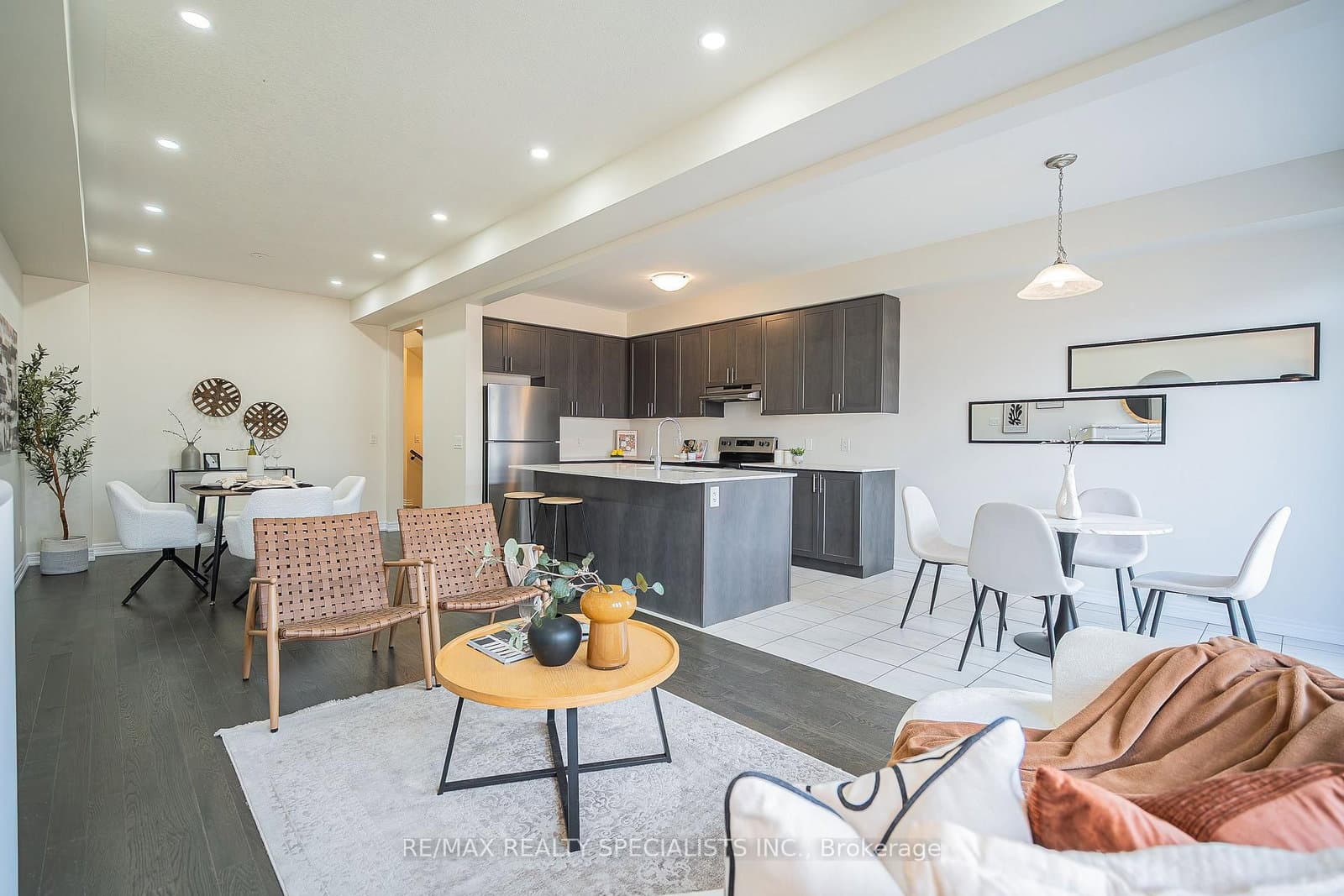 225 Broadacre Drive thumbnail 12