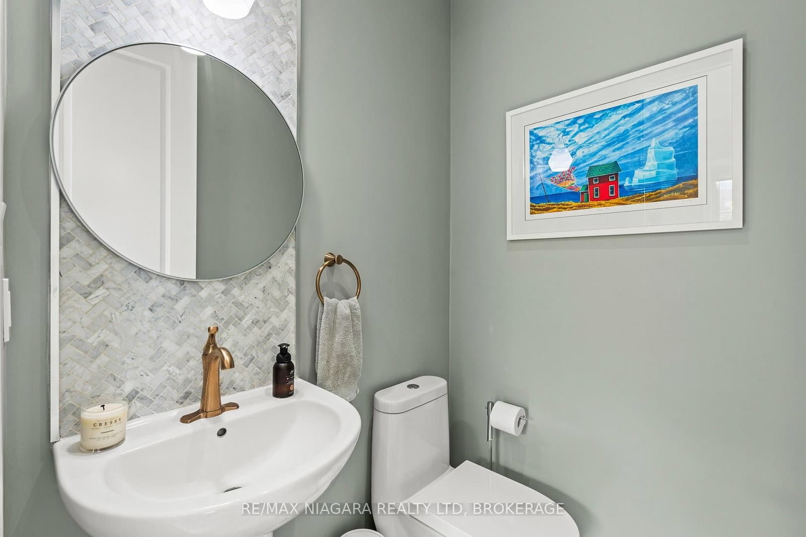 130 John Street W thumbnail 13