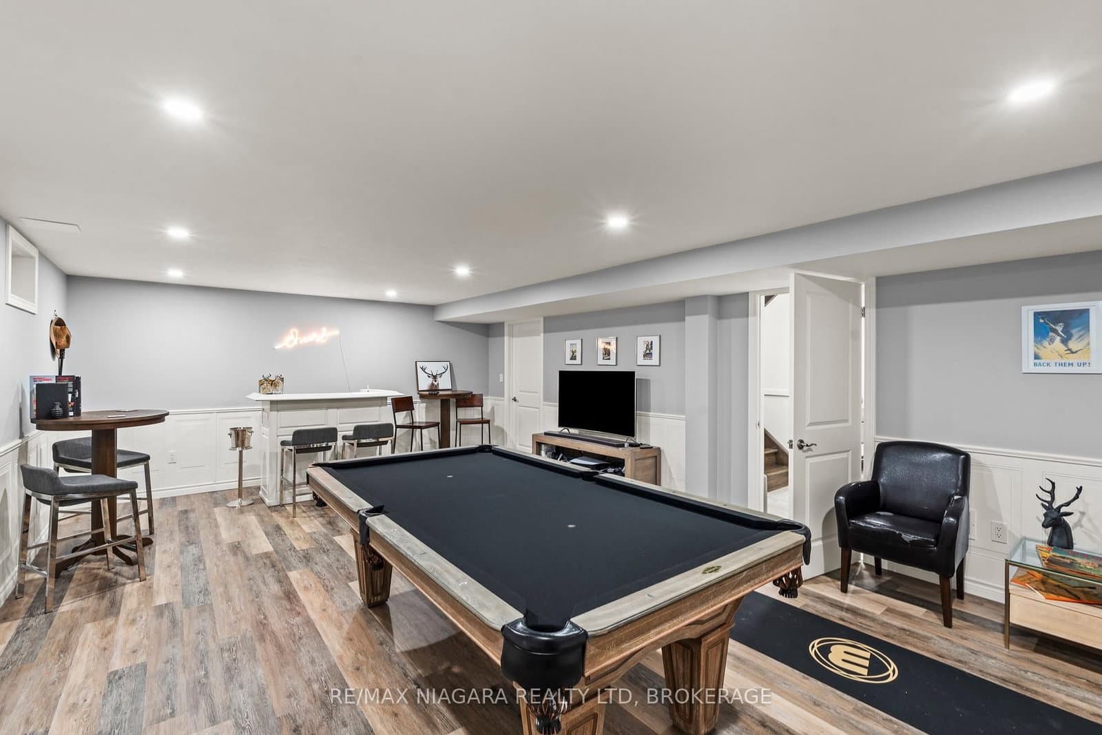 130 John Street W thumbnail 28