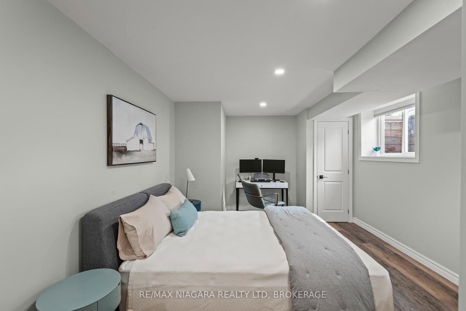 130 John Street W thumbnail 30