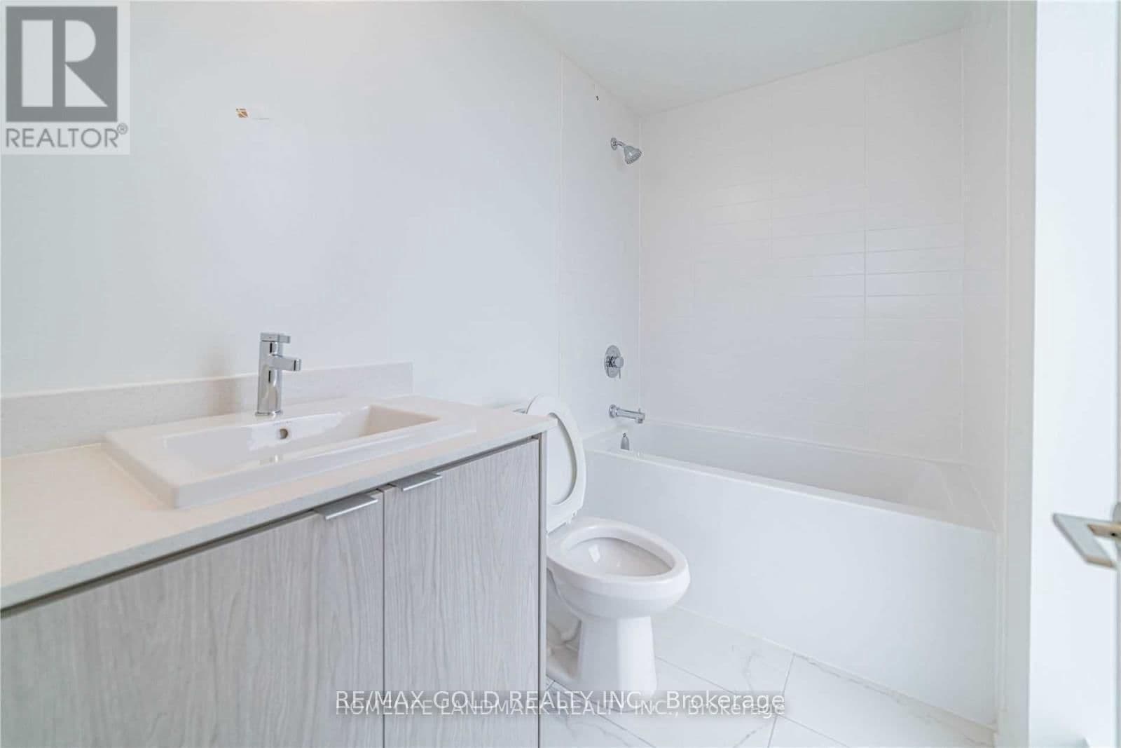 55 Duke Street W, Unit 903 thumbnail 11
