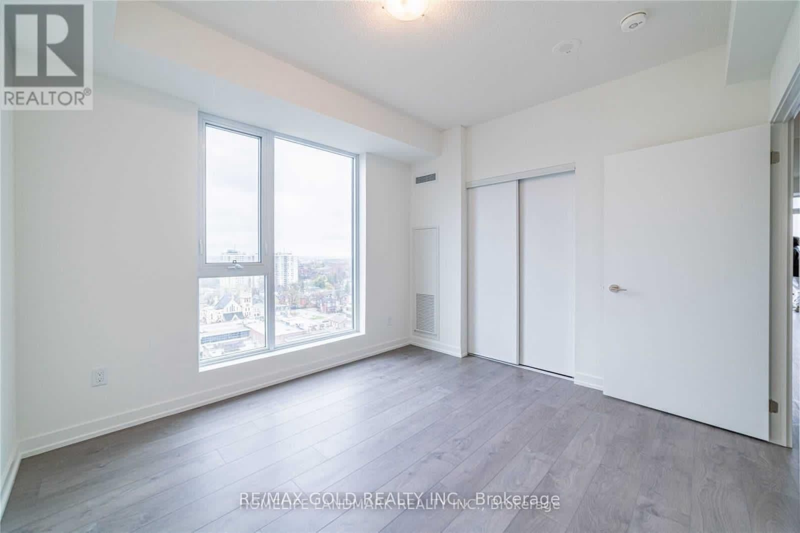 55 Duke Street W, Unit 903 thumbnail 13