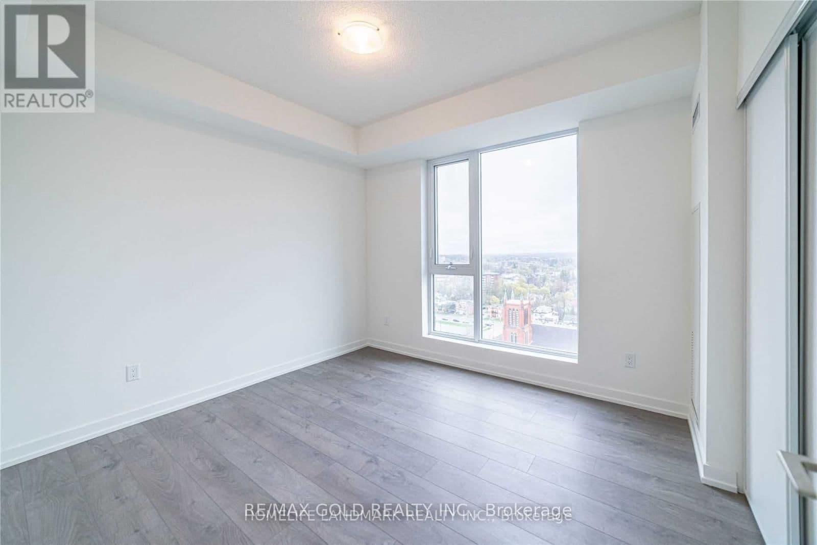 55 Duke Street W, Unit 903 thumbnail 14