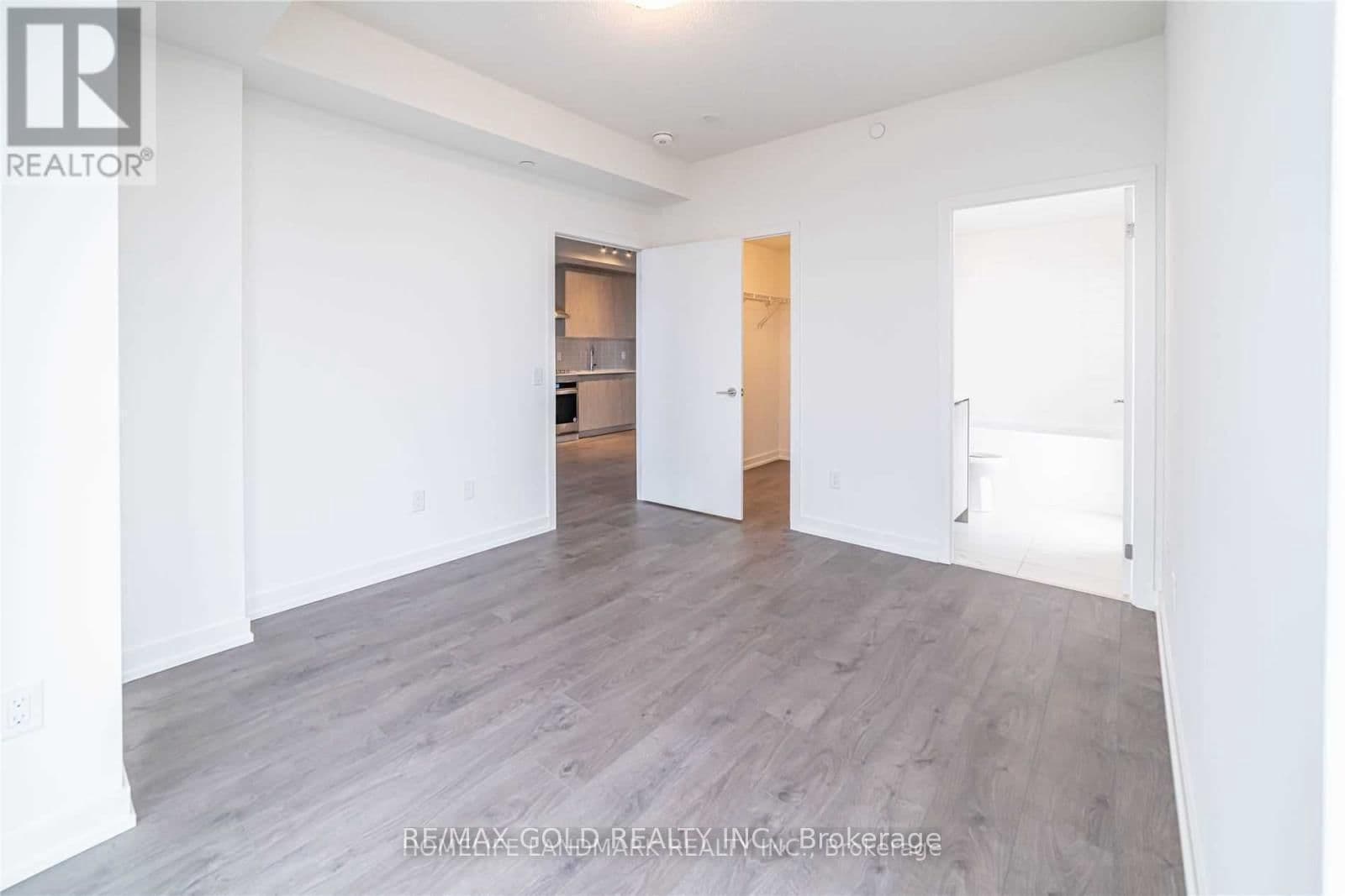 55 Duke Street W, Unit 903 thumbnail 9