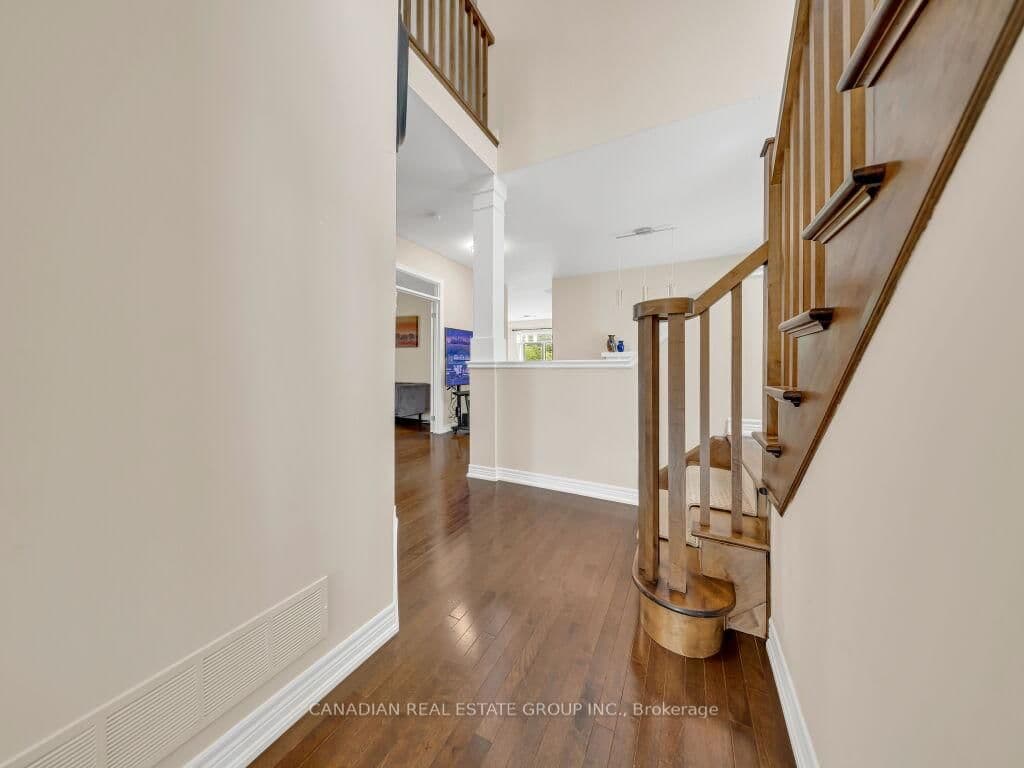 58 Forest Creek Drive thumbnail 9