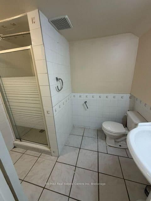 22 Calais Place E thumbnail 6