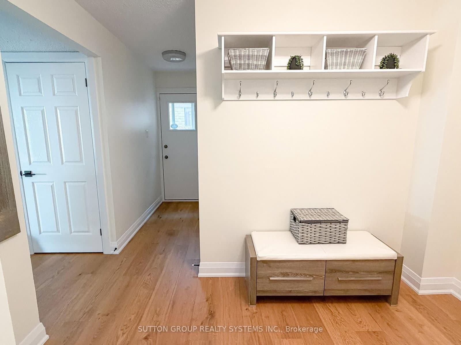19 Parkway Place thumbnail 5