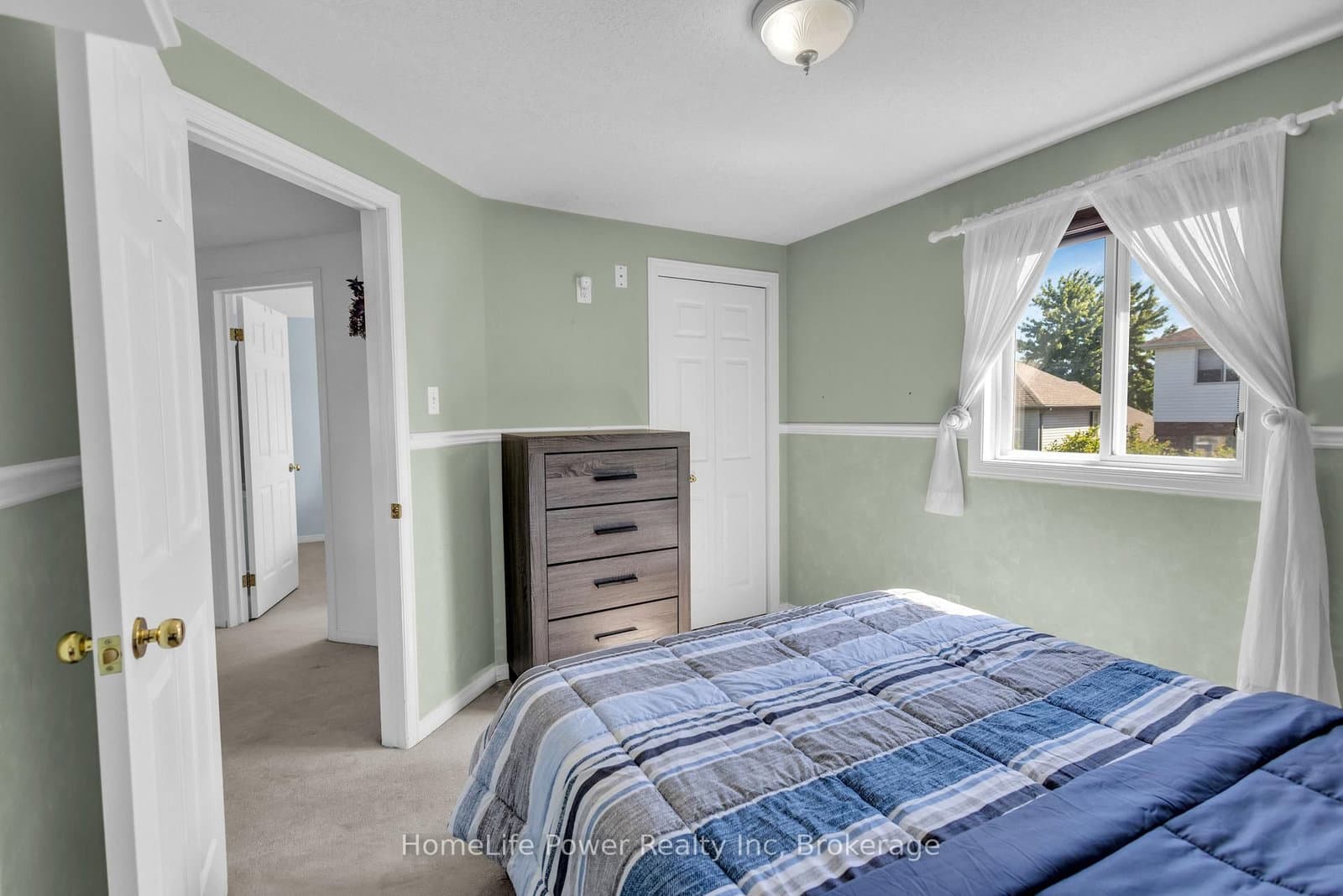 35 BORLAND Drive thumbnail 18
